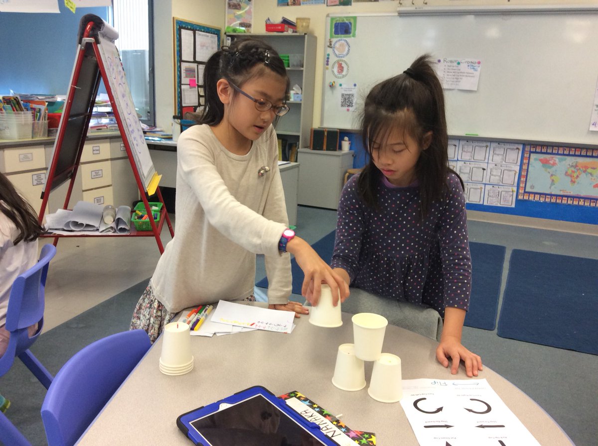 krobbins84's tweet image. My Robotic Friends for #hourofcode #weekofcode helps G3 go unplugged! #aisgz