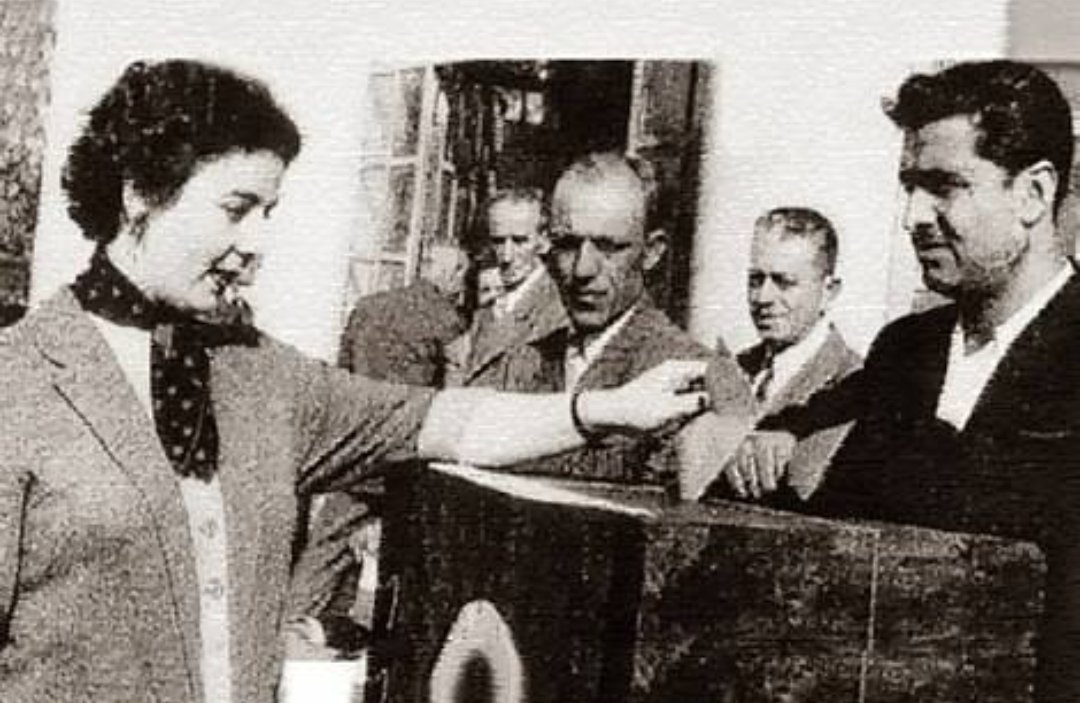 Başbuğ Atatürk, 5 Aralık 1934 tarihinde Türk Kadınına “Seçme ve Seçilme” hakkı tanınmıştır.
#5AralıkDünyaKadınHaklarıGünü