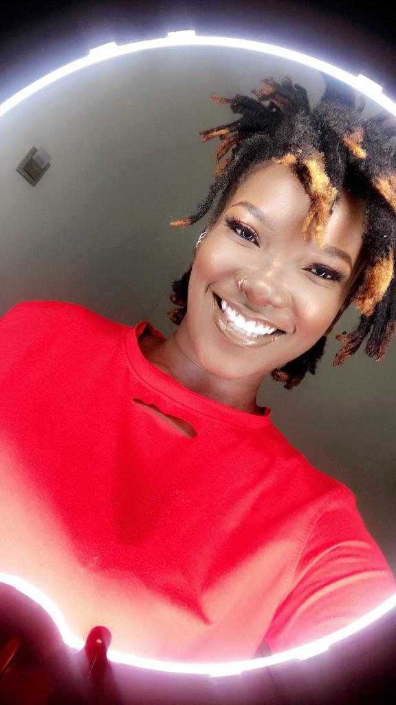 kojo_bako's tweet photo. Original 90s Badgyal...@ebony_reigns.#Poison #Sponsor #Dateurfada #Hustle... Hits pon Hits!!Jah Only knows why she keeps Reigning so please Just becareful of who you Nail Pon Cross..Still #badgyalMovement
#Poison
#Sponsor
#Dateurfada
#Hustle https://t.co/JxQe3vEJfj