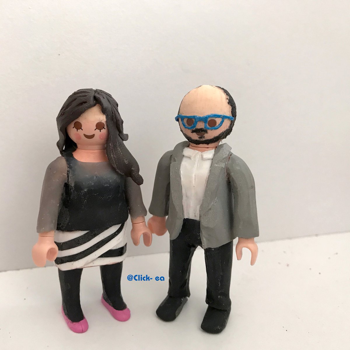 Click_ea_'s tweet photo. Matrimonidas previas al puente 👫🚗🌉#pareja #playmobilpersonalizado #sinpintar #playmobil https://t.co/mDD2qlRzs8