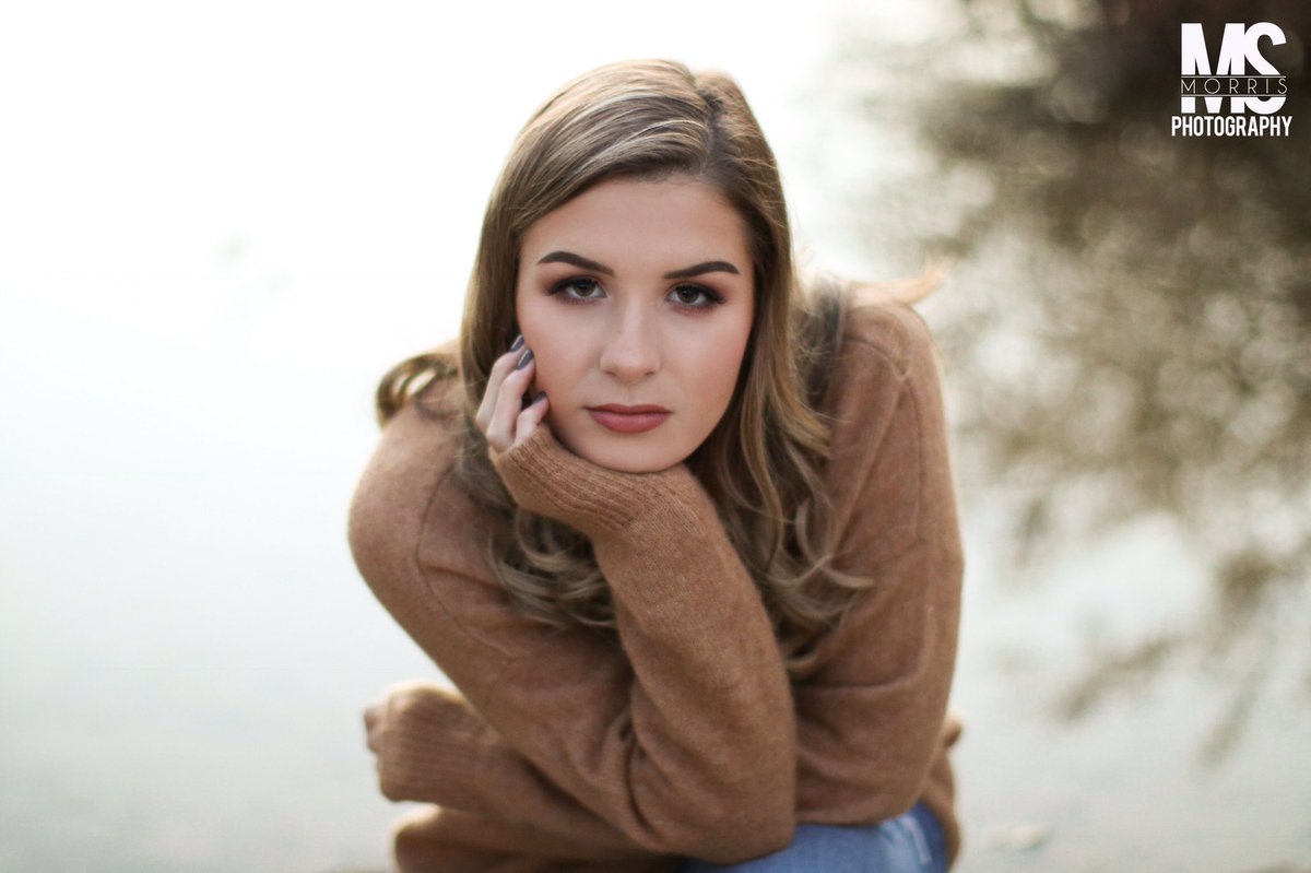 MSMorrisphotos's tweet photo. Sweater weather with the beautiful Kayla 😍🍁 https://t.co/Qs8wY9vXPp