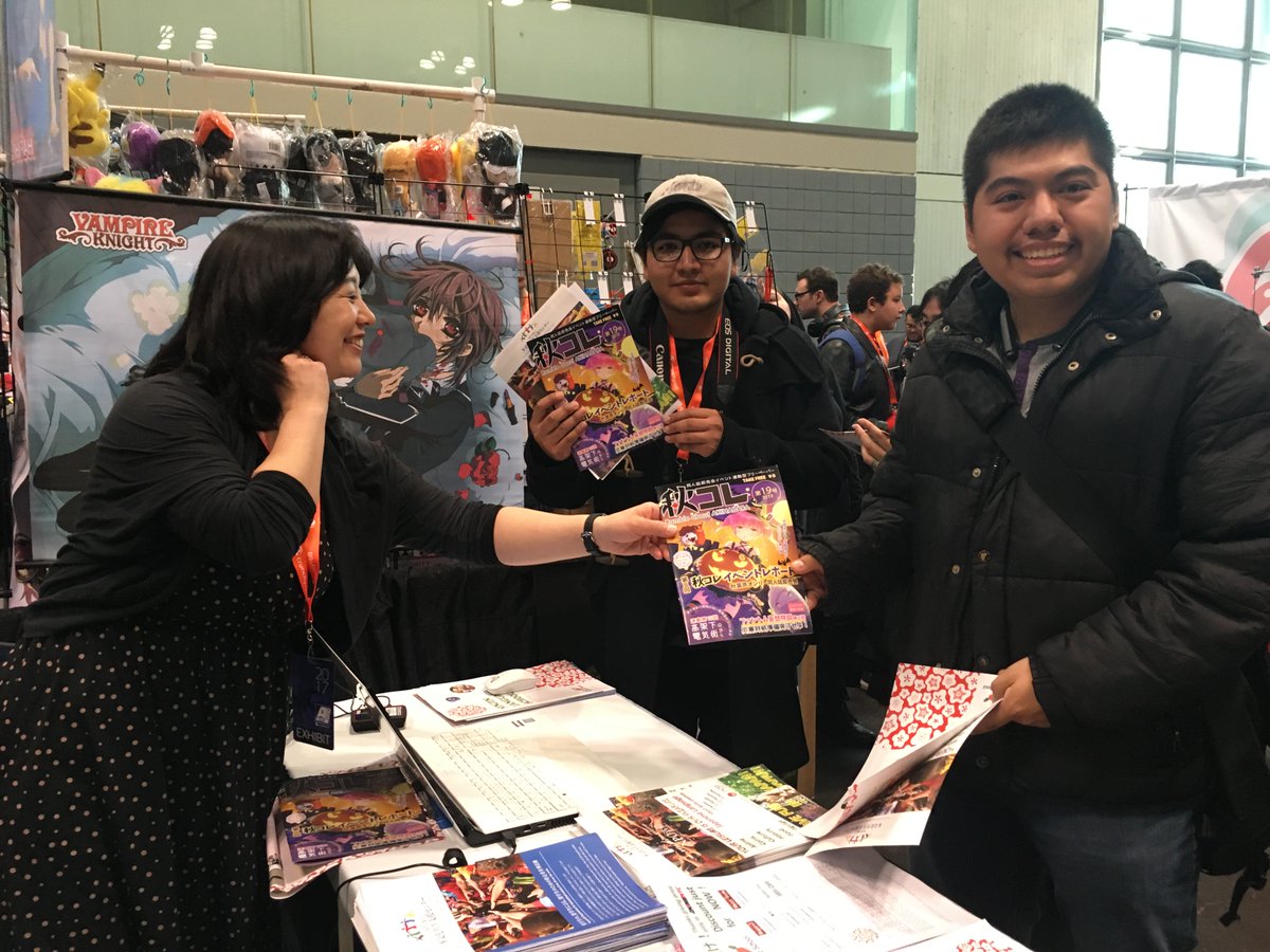 akicolle54's tweet photo. #ANIMENYC という海外のカルチャーイベントにて、#秋コレ を海外のみなさんにたくさん手に取っていただきました！ありがとうございます★
これを手に秋葉原に遊びにいらしてくださいね( ˘ω˘ )♡　#akiba #akicolle #しむ https://t.co/R5d7xoIMsO