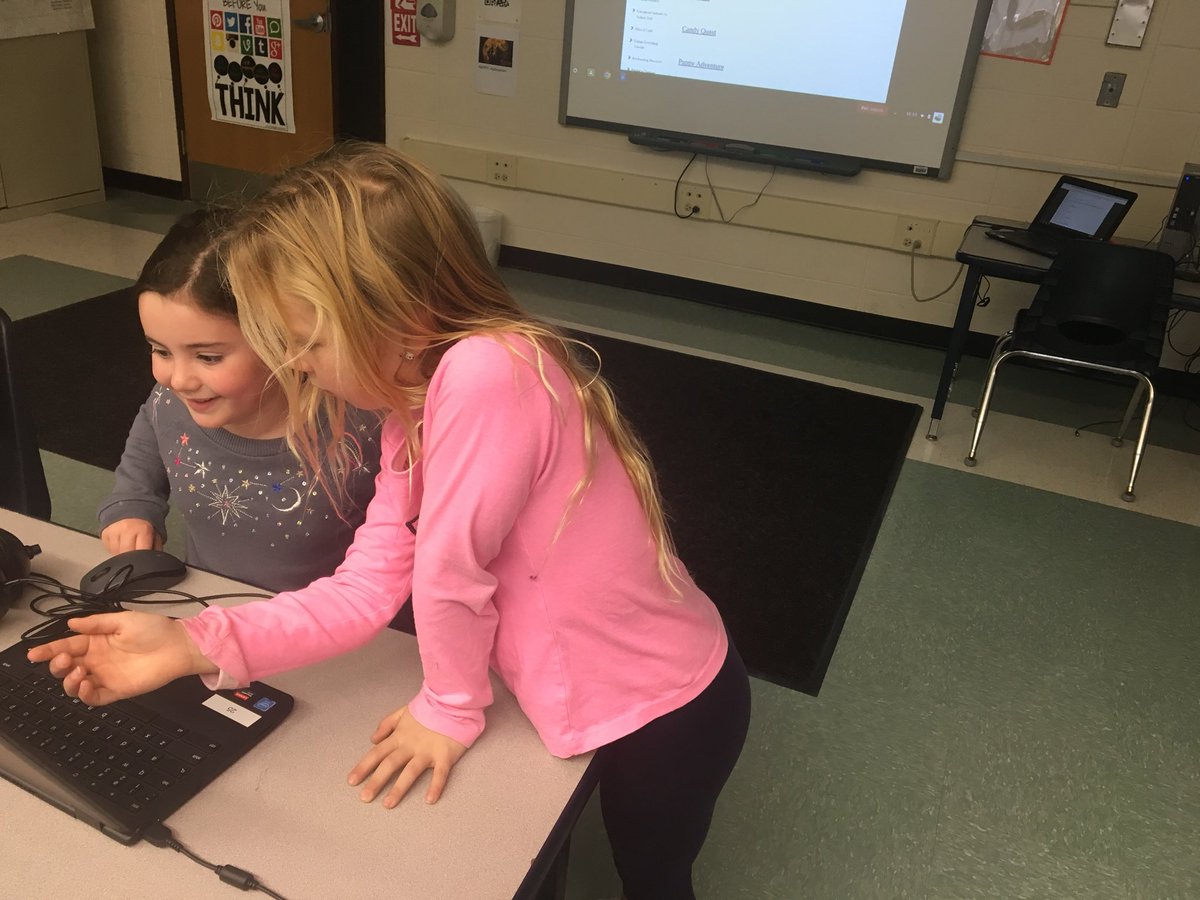 MrsCTechnology's tweet image. Great job during #HourOfCode2017 Pair programming in action!@hourofcode @codeorg