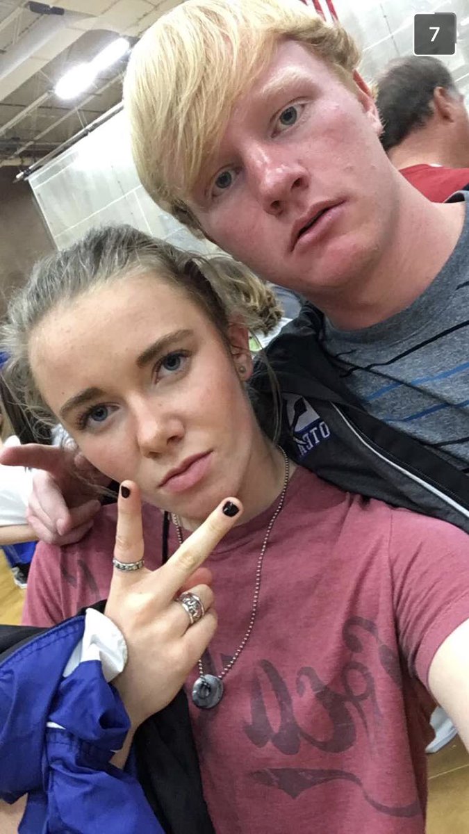 _Allred29's tweet photo. She can’t have dairy. But happy freakin birthday Makena No Middle Name Pratt 😉🎊🎈🎉💙 https://t.co/rZYLBlqKlk