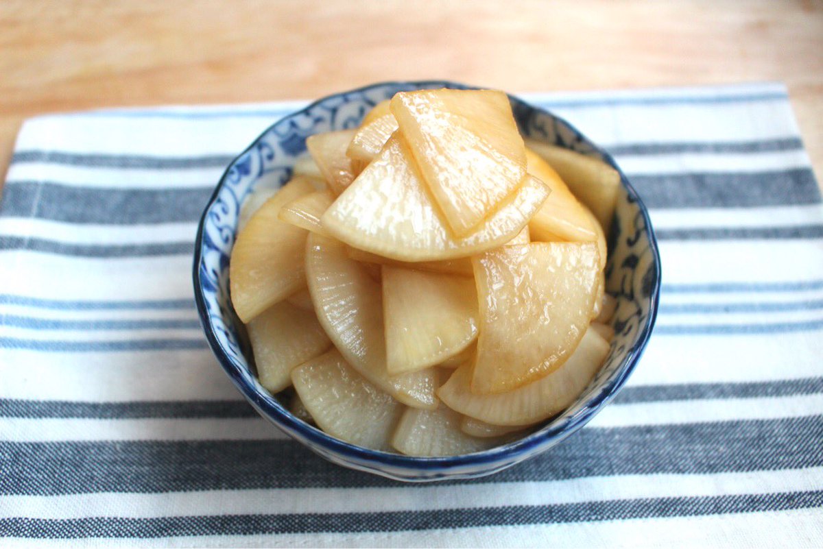 つくりおき食堂まりえ 大根 の中華うまだれサラダです ビニール袋ひとつで作れて1週間もちます 中華料理屋の前菜のような味です 塩気が強すぎないのでポリポリ食べられます 大根1 3使い切れて日持ちするので作っておくと便利です T Co