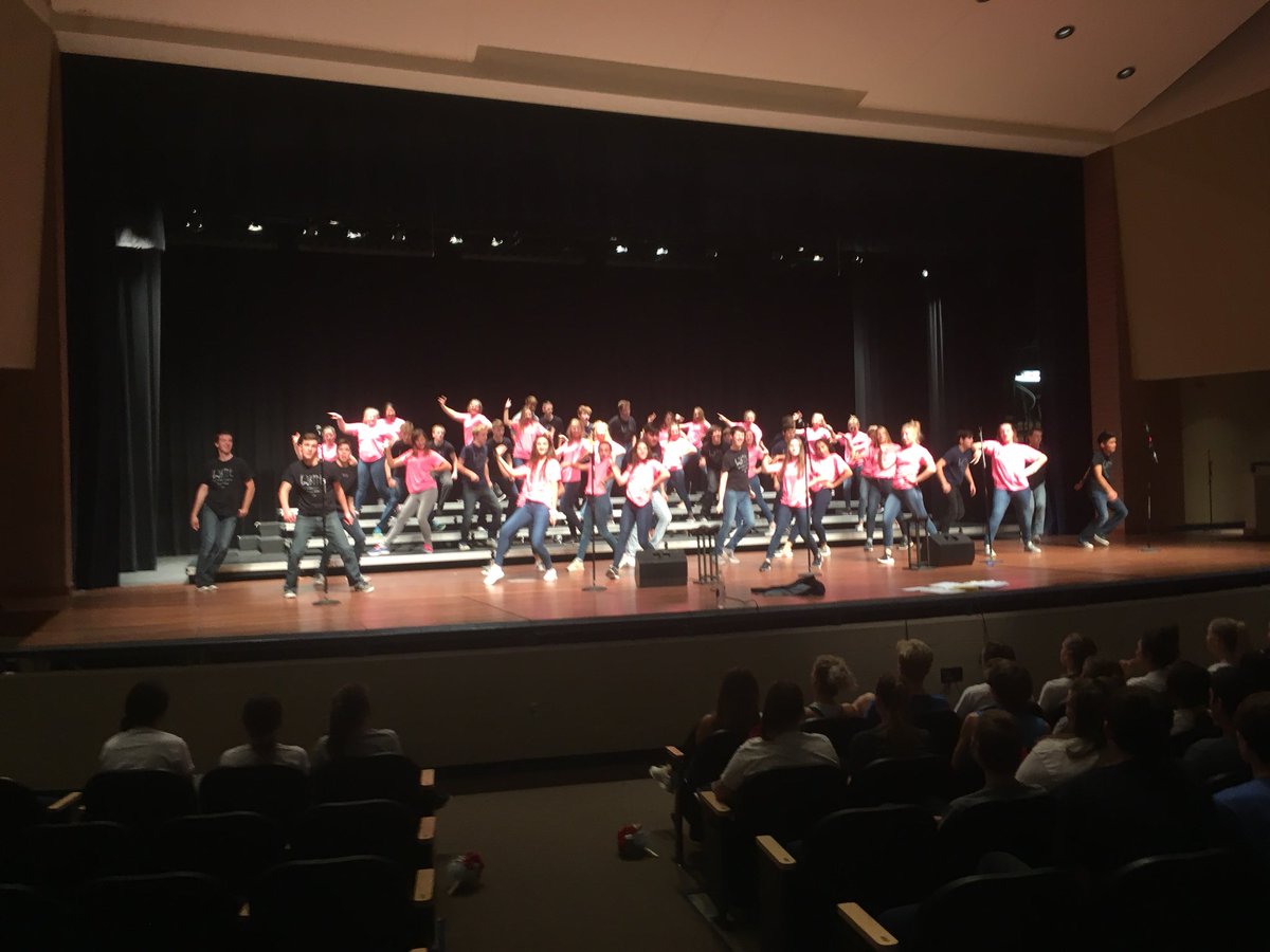 JHawkVocalMusic's tweet photo. So great having you over @DSMChristian #LightInc for a show choir exchange with @UrbyStudio2018 tonight! Awesome work! https://t.co/sZLvnlGAN4