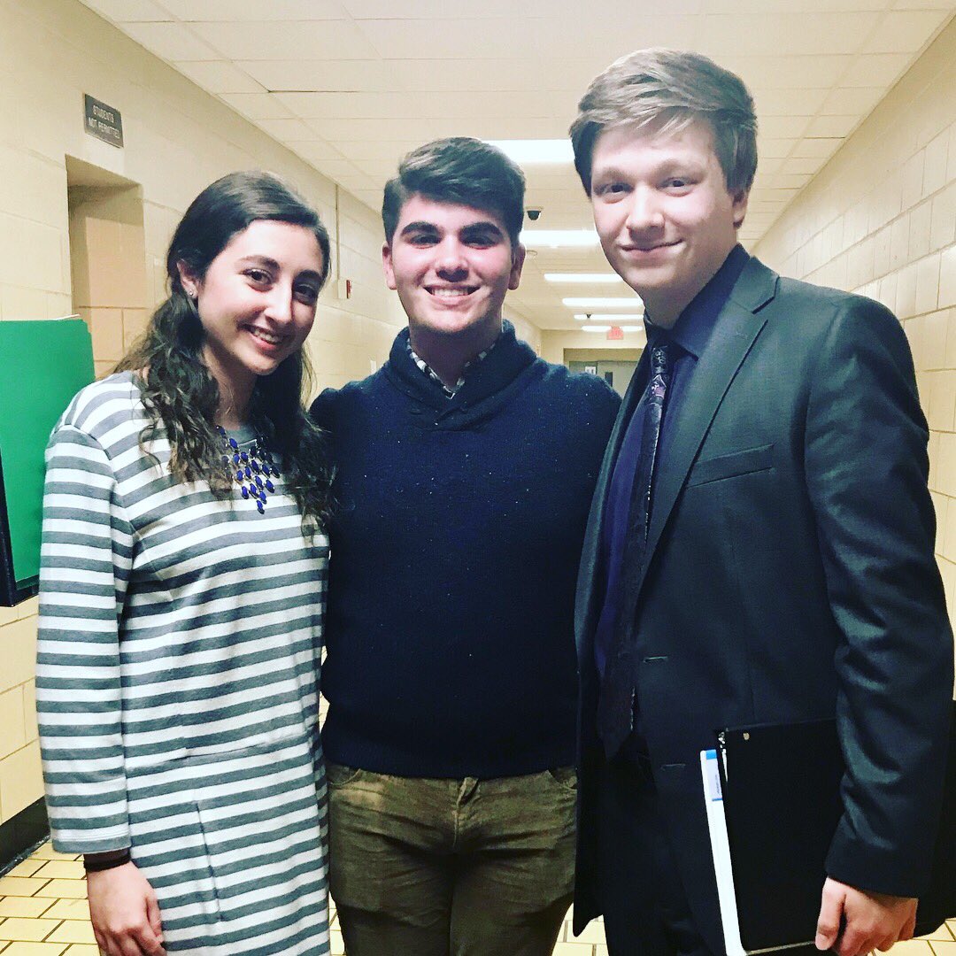 FHS_Connection's tweet image. Congratulations to Chloe Sneed for being selected as Outstanding Female Choral Student for AVA District I—she will represent FHS on the statewide level at All-State Festival in March! We are so proud of you, Chloe!! #district1 #represent @fhsfalcons1