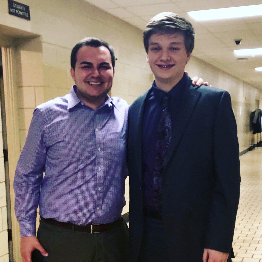 FHS_Connection's tweet image. Congratulations to Chloe Sneed for being selected as Outstanding Female Choral Student for AVA District I—she will represent FHS on the statewide level at All-State Festival in March! We are so proud of you, Chloe!! #district1 #represent @fhsfalcons1