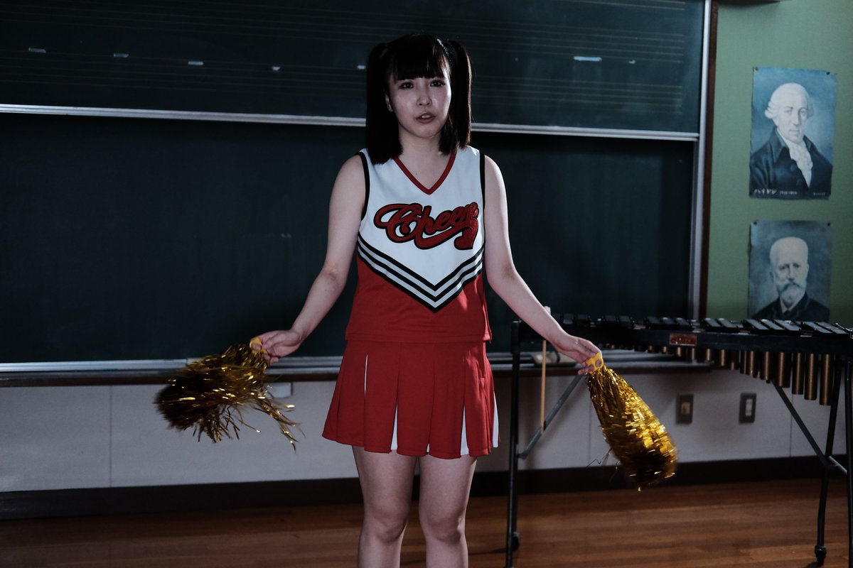 切通理作 Twitterissa 青春夜話 Amazing Place 12 ８ 金 夜９時より上映後トーク ゲスト 内田春菊 漫画家 作家 友松直之 映画監督 本作制作総指揮 男性側主役の須森隆文がモトカレにそっくりだという春菊さん 最近春菊さんにプロポーズした友松さん