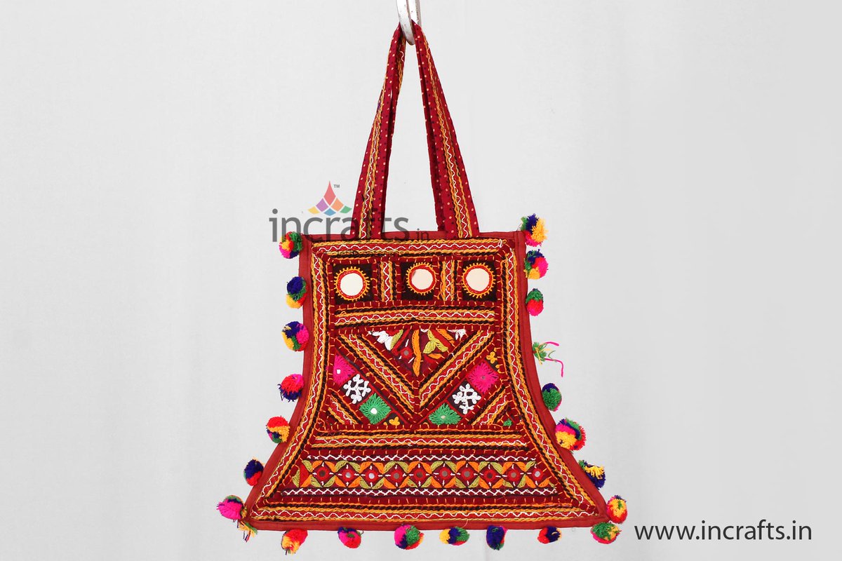 incraftsin's tweet photo. Shoulder bag
Incrafts.in
#handicrafts
#indianculture
#crafts
#art
#makeinindia
#culture
#udaipur
#jaipur
#gujarat
#gujarati #kutch #handmade #tradition
#marriage #Indiancrafts  #village #london #southafrica #paris
#villageart #rannuttsav #dubai #Rajasthan https://t.co/0DEldbQkF3