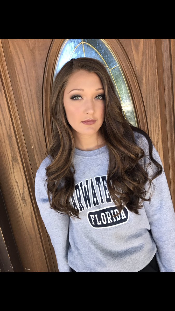 _mmaaadddyy's tweet photo. so guys @madison_heiden and @bellahadid are twins. coincidence????? I think not #nextVSmodel????? https://t.co/gEnaqFHUYP