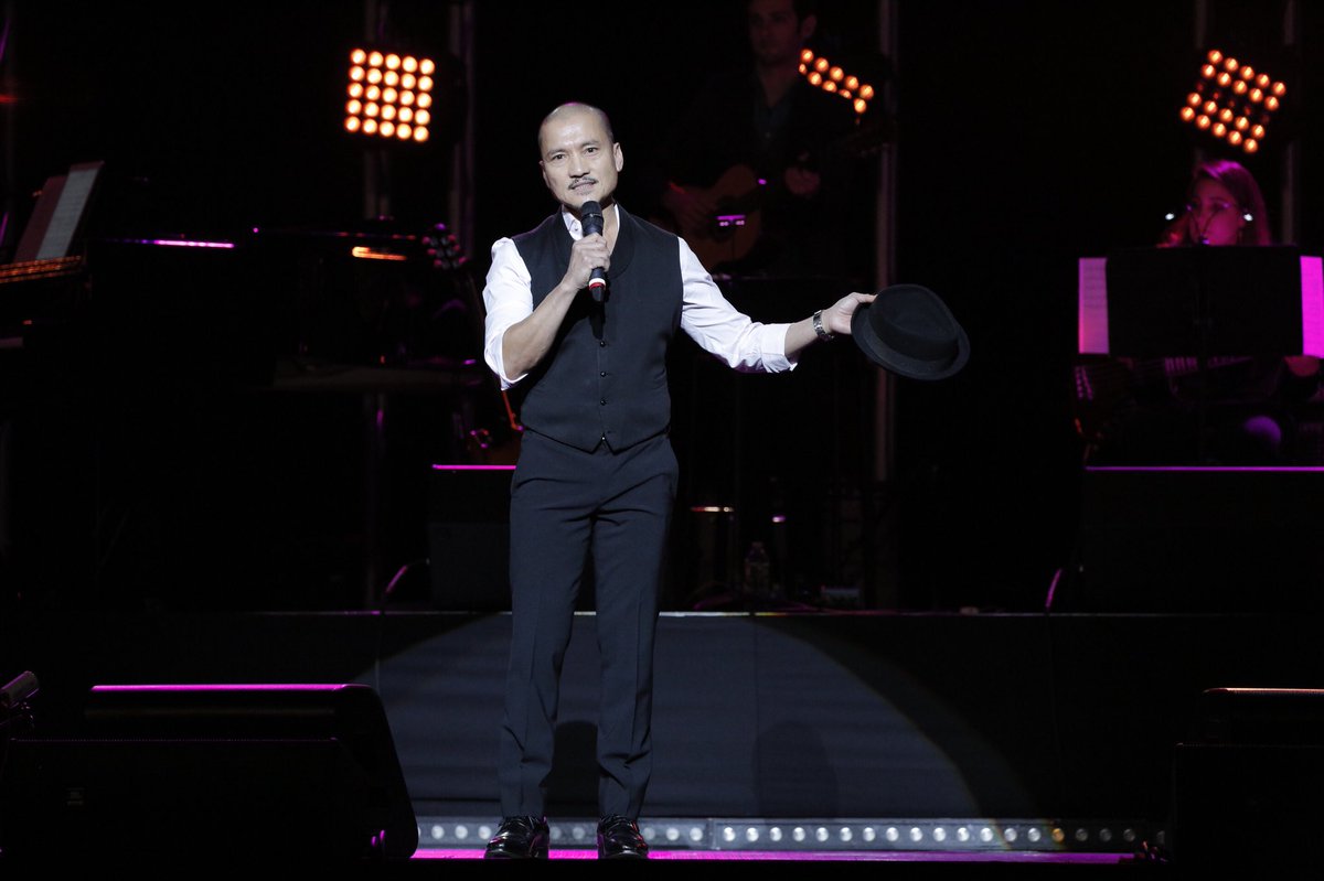 TheGarden's tweet photo. Stars from Broadway, TV, Film and Music brought an incredible show to #TheaterMSG tonight! One Night With The Stars benefits #WigsAndWishes, which provides wigs and wishes to women and children suffering from cancer. https://t.co/Z20WSxxWCY