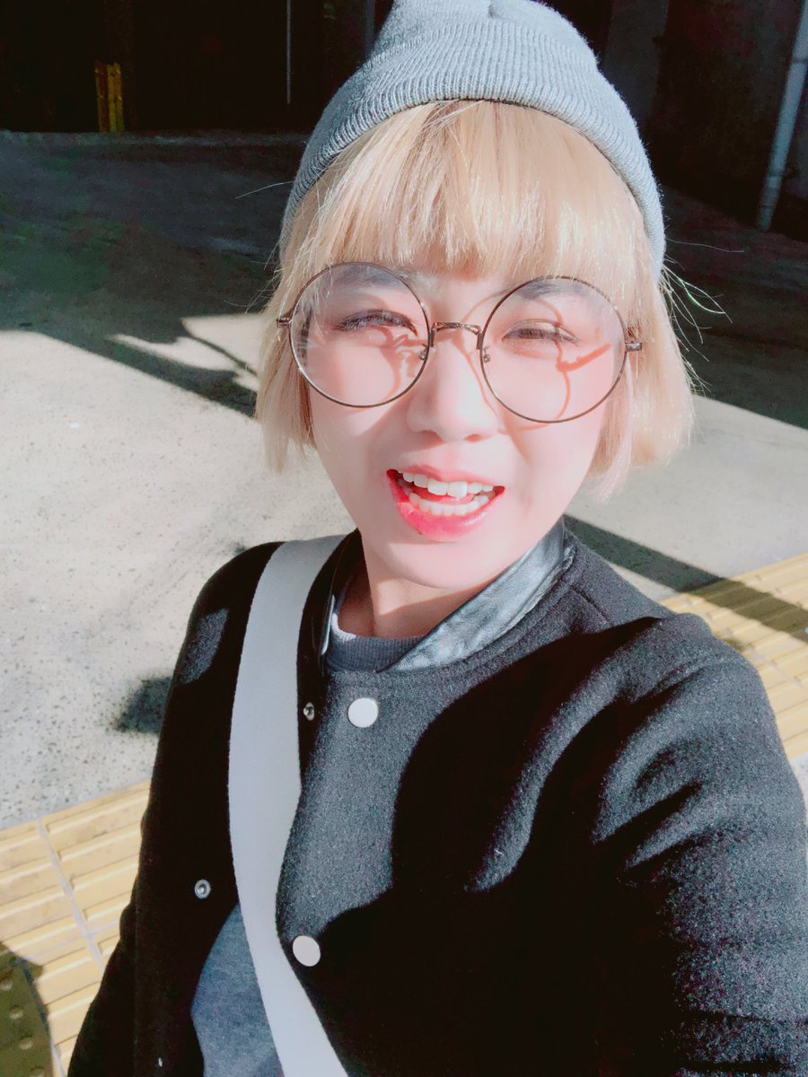 56yenyen56's tweet photo. 저는 일본이에요 열심히 일한자 떠나라가 아니고 일하기전에 얼른 갔다와라 임 https://t.co/N6bGtnEUVq