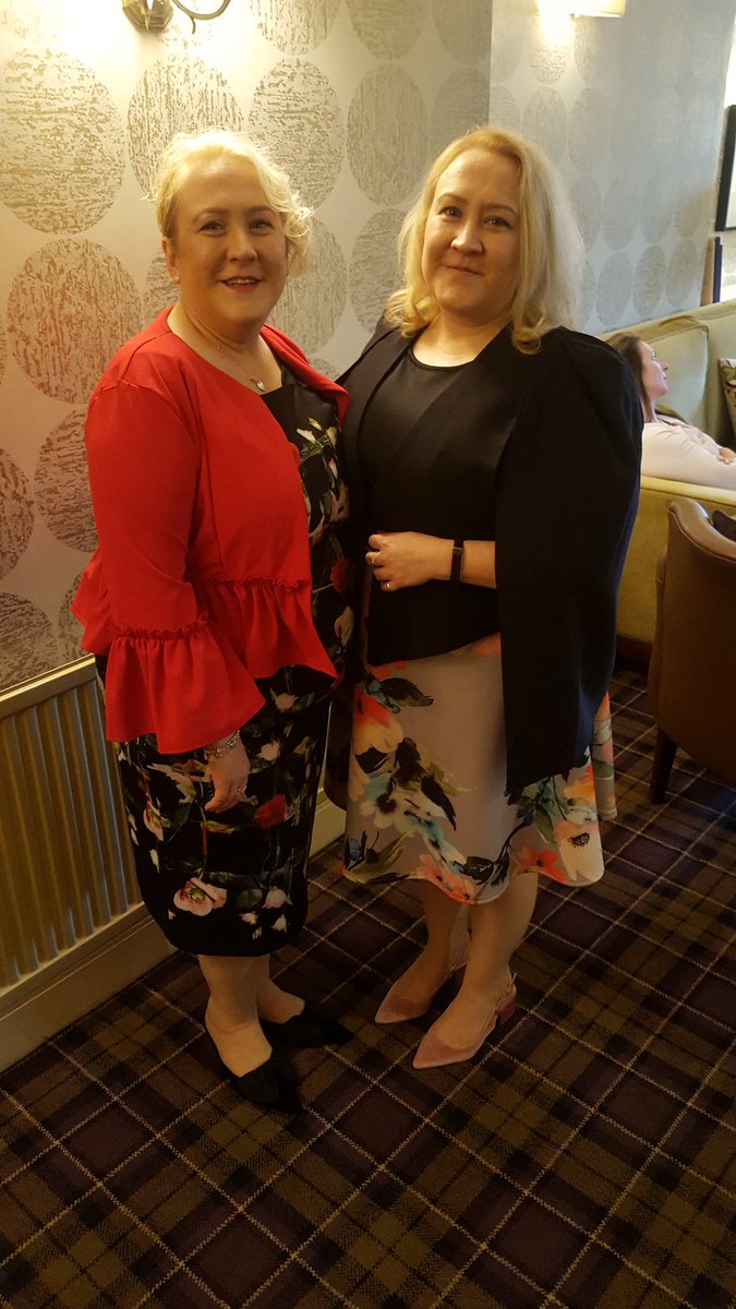 JO_XO_Twin's tweet photo. #simplyBeStylish me and my lovely twin sister @ClaireTwin_Ryle @ITV @SimplyBeUK https://t.co/EnsAAgEaNY