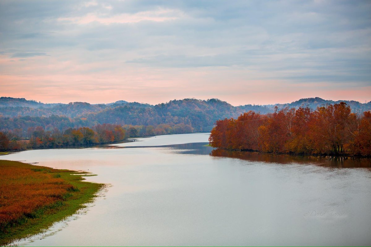 davidfarmerFoto's tweet photo. My hometown... https://t.co/cw7ur7bLoZ