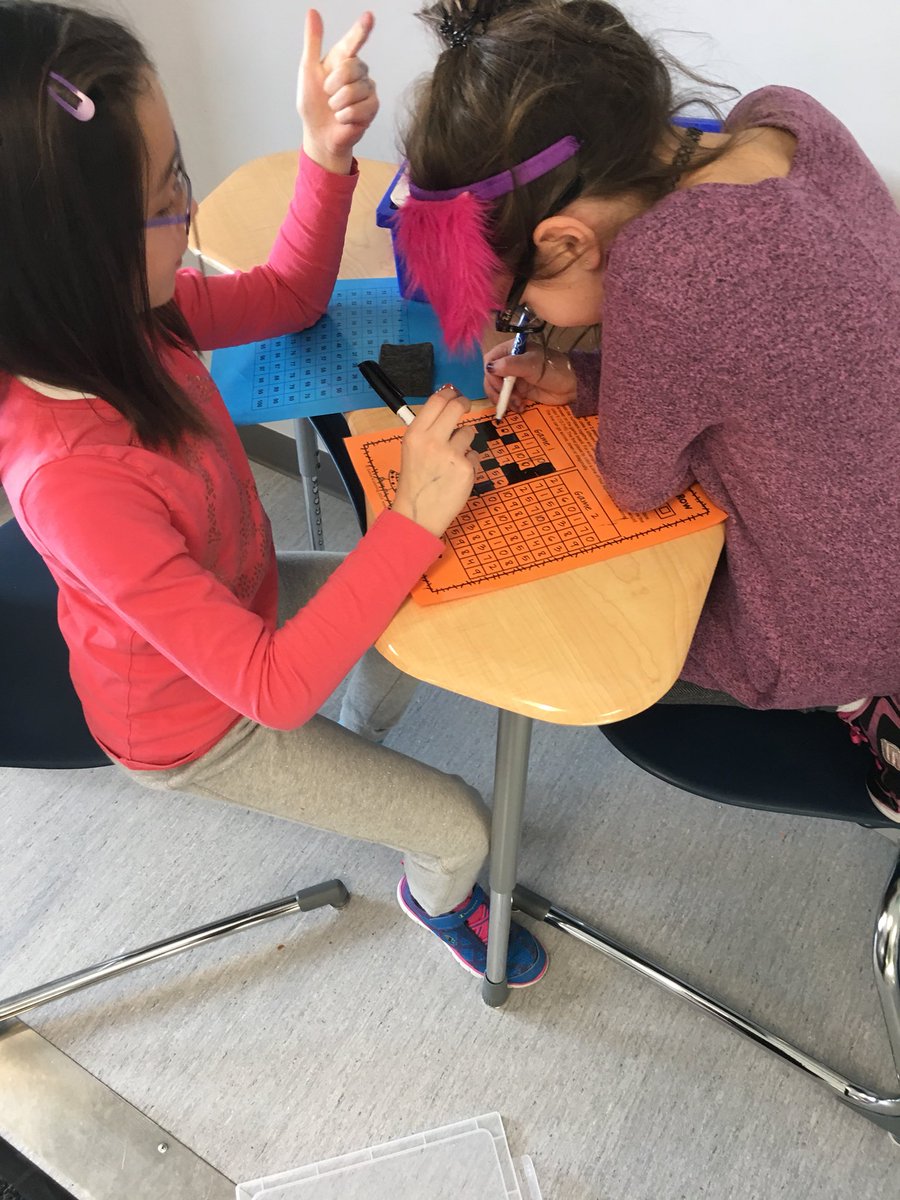 Ms_Oram's tweet image. Math Daily 5 in action ➕➖ #mathwithsomeone #mathwiththeteacher @SouthPointeEIPS