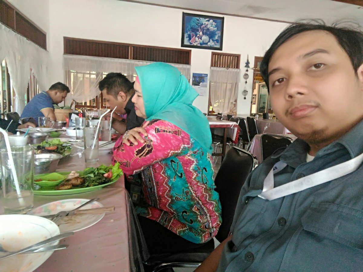 Nom...Nom... (@ RM. Bojana Puri in Kepanjen, East Java) swarmapp.com/c/0PN6cSqy51N