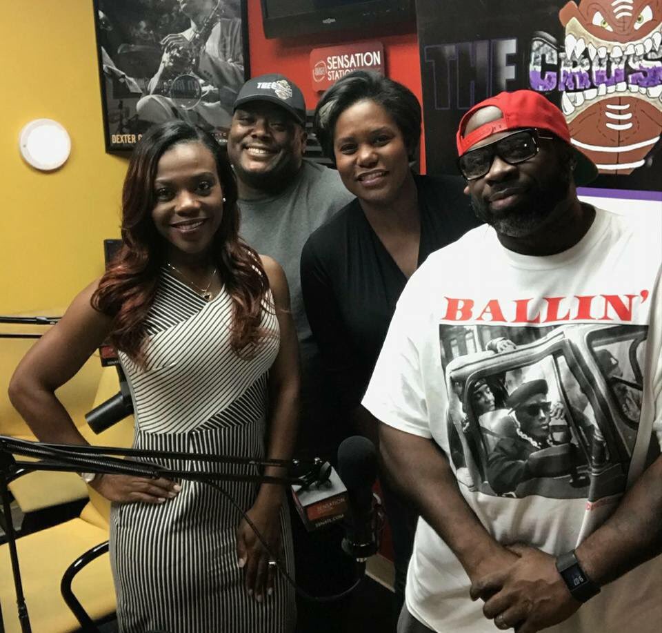 CrushSportsTalk's tweet photo. Great shownon 12/4/17 with our guest host @AgentPorterESQ and @MitchellFor5! Great time talking #NFL #CollegeFootballPlayoff and much more! #thecrush #sports #sportstalk https://t.co/wvMbXU9MwW