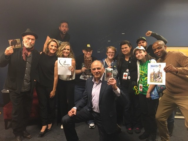 waitforfistbump's tweet photo. I hope you guys know how much good you inspireโค๐ @JamesRoday @maggielawson @DuleHill @nelsonKirsten @corbinbernsen @TheKurtFuller @Omundson @3DogCircus @ZacharyLevi https://t.co/1vua2oh8PX