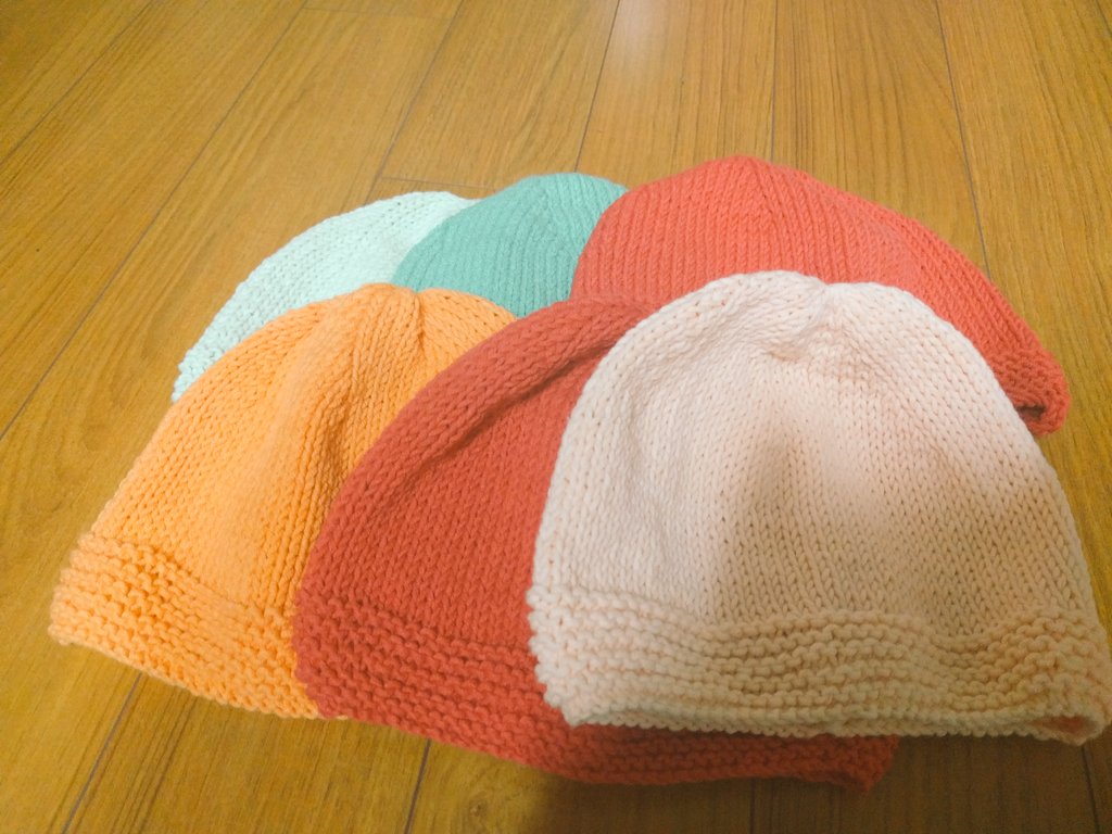 _ikkot's tweet image. 빙산의 일각, 아직도 떠야 할 실타래가 많다.  또르르르르😭 #신화데뷔20주년 #PRESENT324 #신생아살리기모자뜨기캠페인 #신화 #신화창조