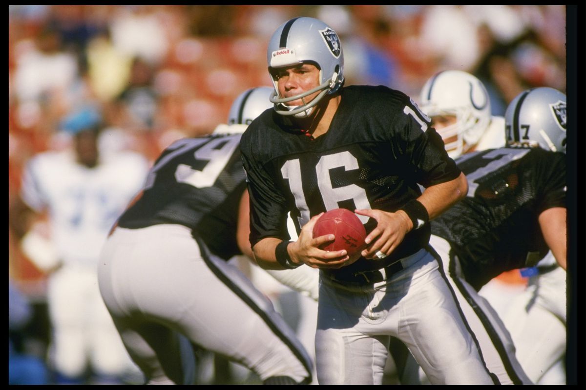 Happy Birthday to Jim Plunkett, who turns 70 today! 