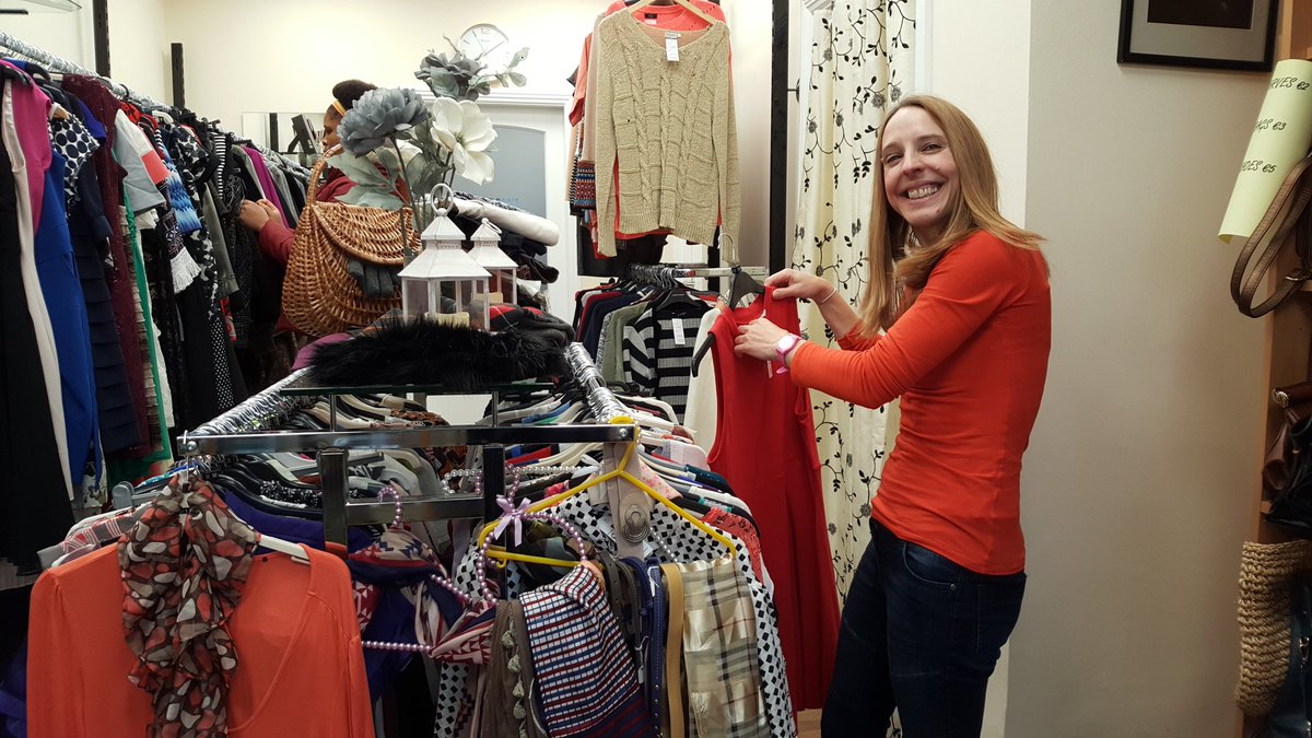 VolunteerSligo's tweet photo. The lovely Caroline in action at Sligo's newest charity shop @NorthWestSimon and I even bought a gorgeous top #Ivd2017 https://t.co/jH4Si0qeth