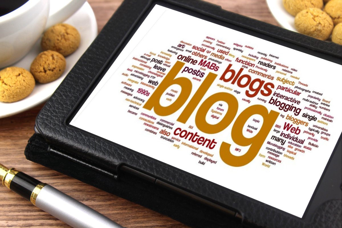 Can you write a #blog post? Write for to DigiPsych, our student-run blog, for the chance to win £25! Check out digipsych.blogs.lincoln.ac.uk for posts on life in the department, news &amp; jobs. Submit your article to lincolndigipsych@gmail.com UG &amp; PG contributions welcome! <a href="/UoLDigiPsych/">Lincoln DigiPsych</a>
