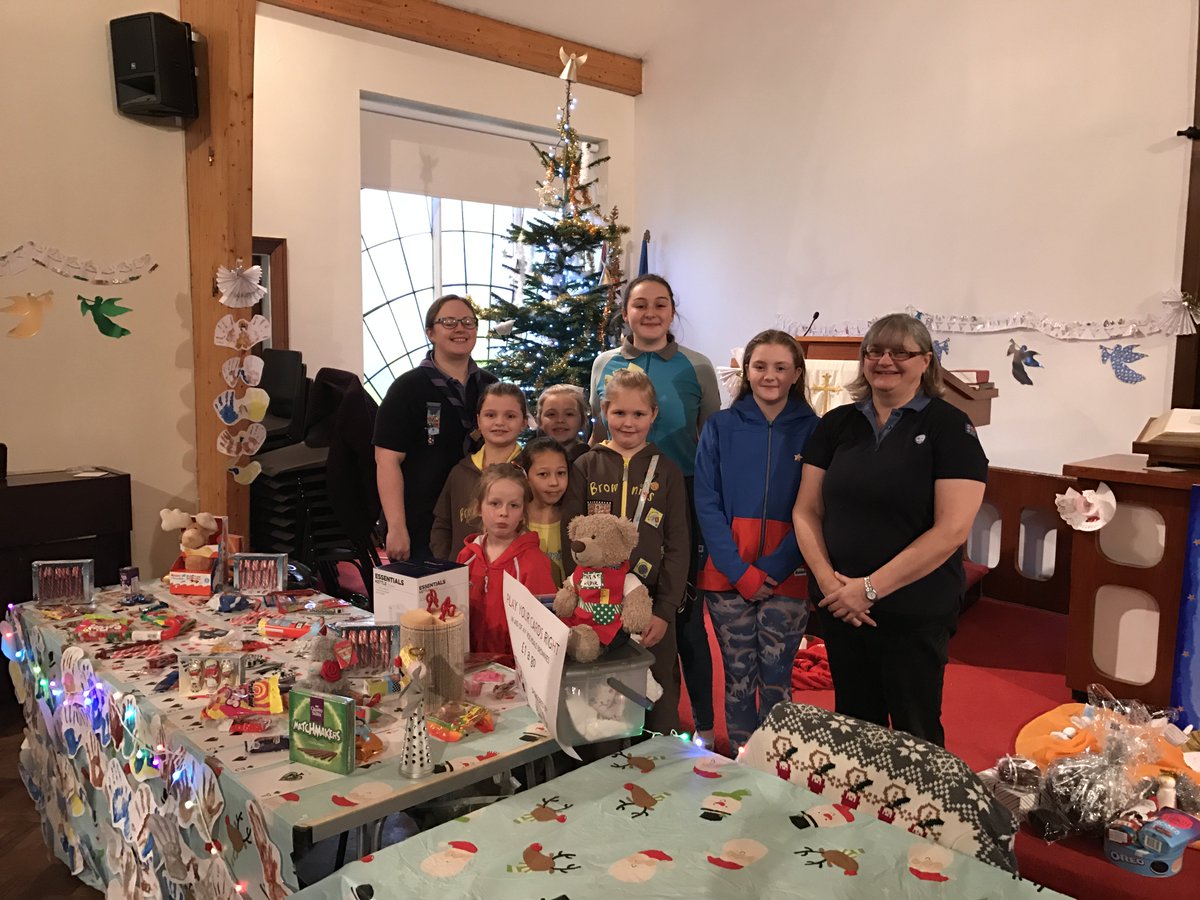 41st_rdale's tweet photo. Thanks to the friends and families of our Brownies for donating to our Christmas fair. We had a great turn out and managed to raise £102.30😁
@Girlguiding_LSE @Girlguiding_NWE https://t.co/wFyBqDoyUY