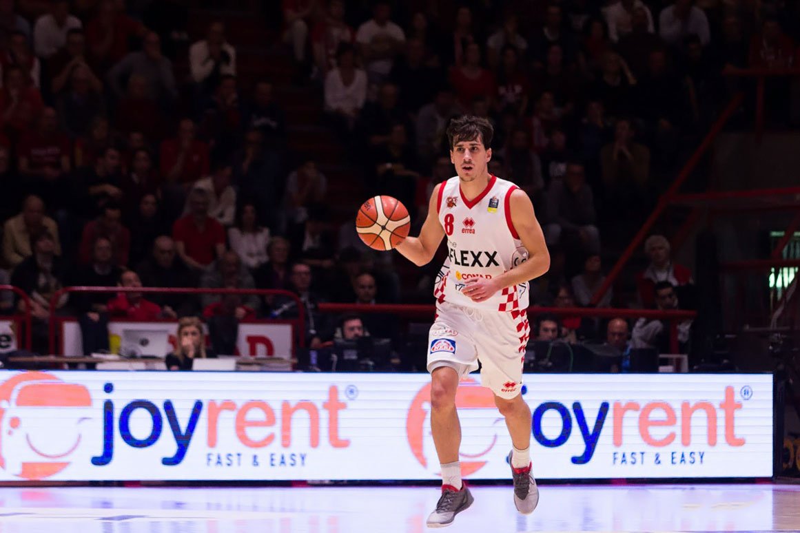 joyrent_it's tweet photo. Joyrent è sponsor ufficiale del Pistoia Basket nel campionato di serie A 2017 / 2018, una collaborazione decisamente "Made in Tuscany"!
https://t.co/Bngt3JtWOX 
#basket #noleggioauto https://t.co/mWBLsPSpUT