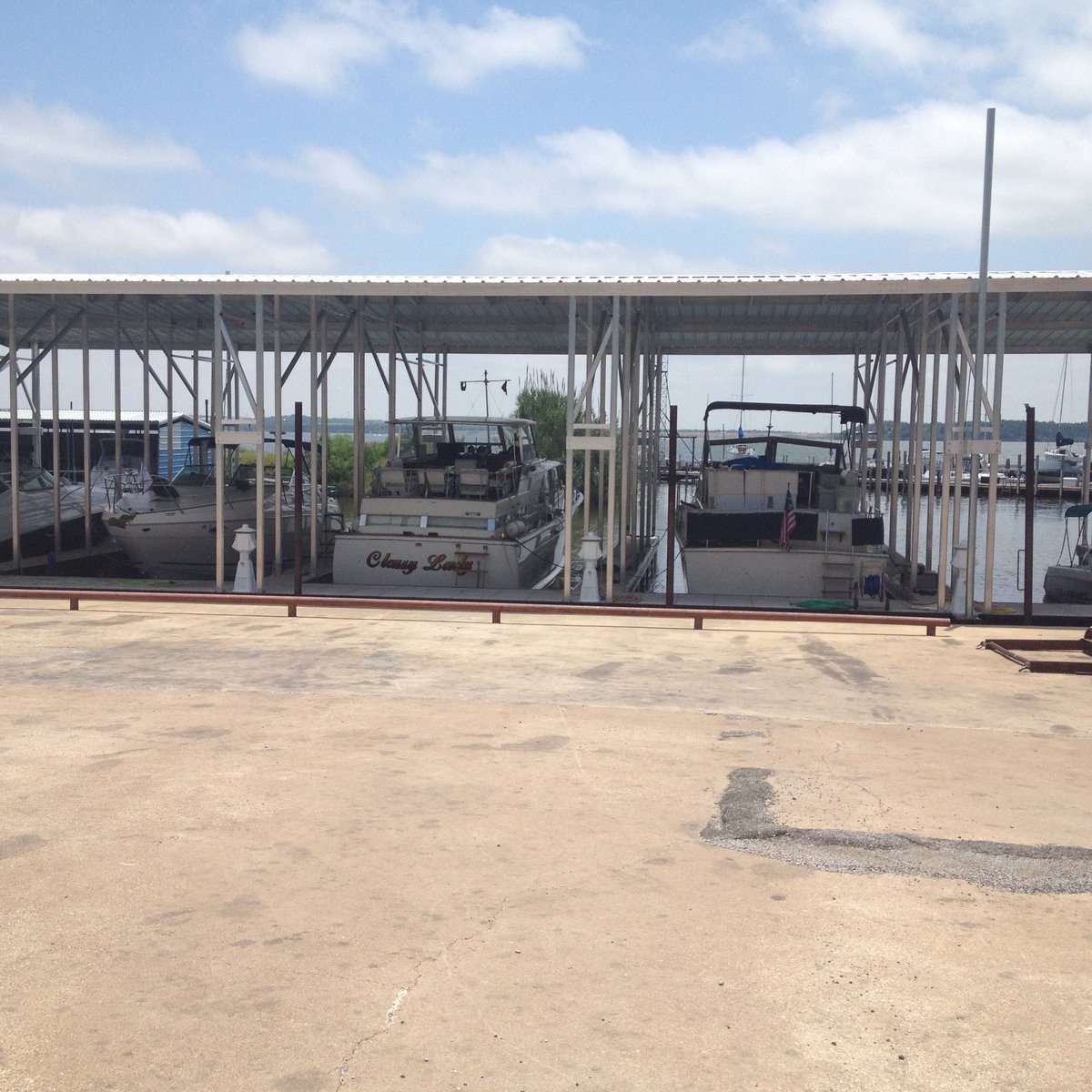 TreyBull's tweet photo. Fort Worth Boat Club #fwbc #FortWorthBoatClub #EagleMountainLake https://t.co/eIdjKCcMtQ