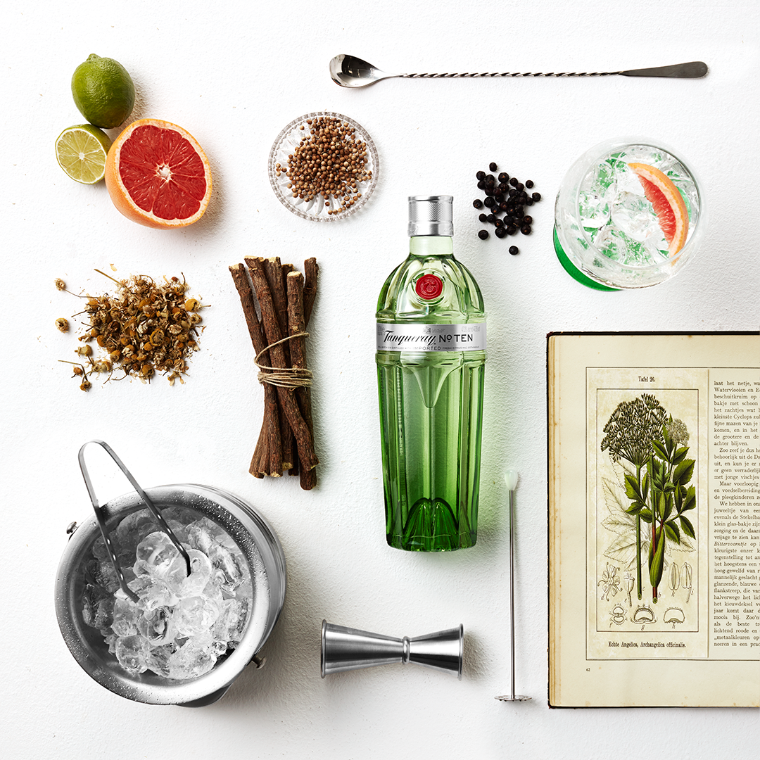 14OnChartwell's tweet photo. The essentials... for a weekend of fun @14OnChartwell with @TanquerayZA #ReadyToTanqueray #CraftItYourWay? https://t.co/MM9jEFXZkz