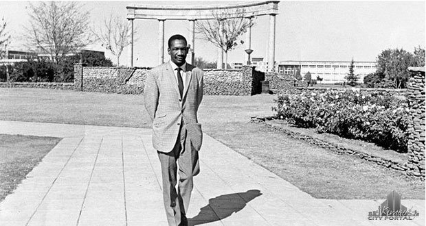 KbyPortal's tweet photo. TODAY IN KIMBERLEY’S HISTORY - 05 DECEMBER-[vc_row][vc_column][vc_column_text]5 DECEMBER 1924, Robert Sobukwe born in Graaff Reinet.
5 DECEMBER 1941, Ganspan internment camp...-https://t.co/AkTGjXkxO1 https://t.co/X9of3yUqsr