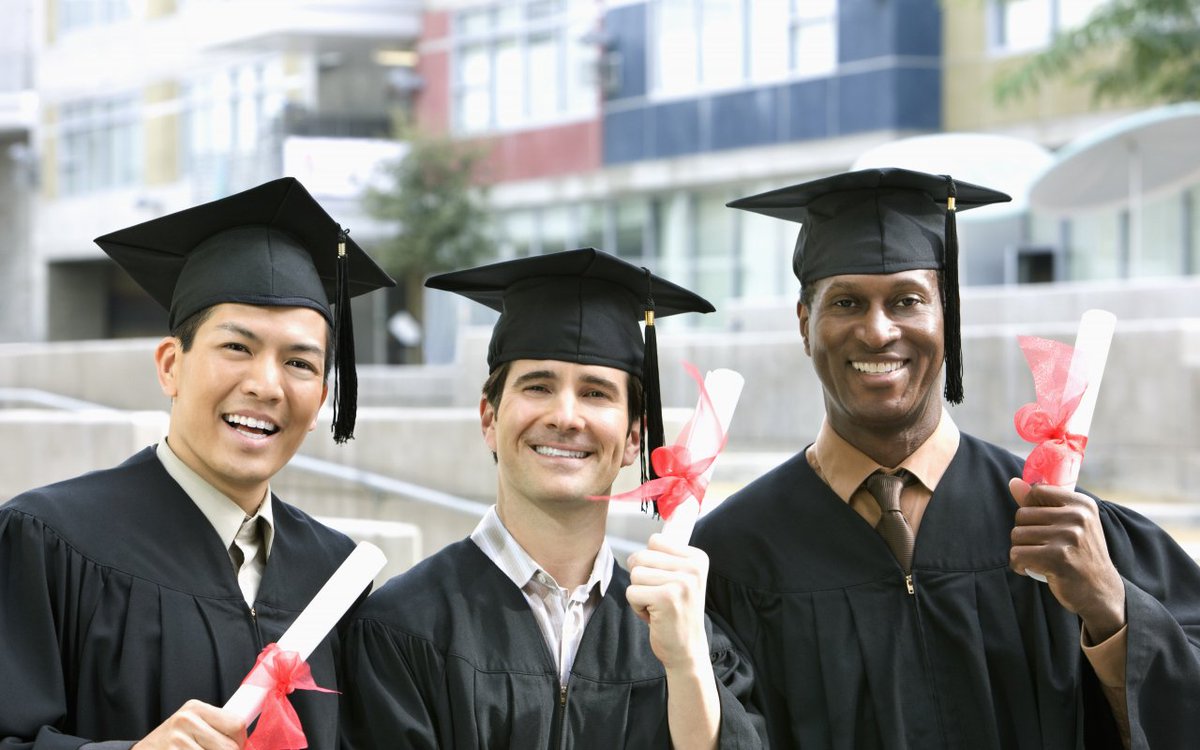 qiibrisbane's tweet photo. 🎓: Don't forget to RSVP for our Graduation Celebration by Dec 6! Details --> https://t.co/IF7z1AEsOk https://t.co/udL16ZJnuH