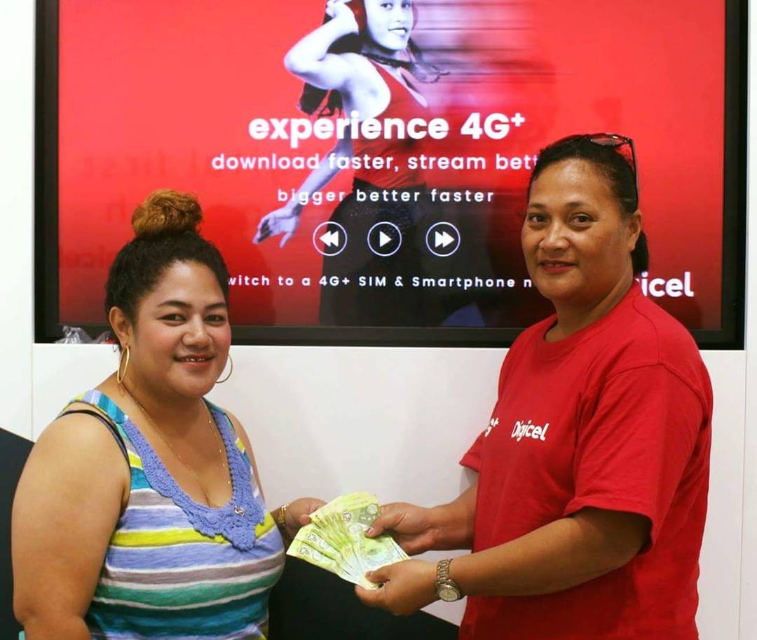 DigicelTO's tweet photo. CONGRATULATION kihe ongo IKUNA koia 'a e Rugby League SMS Game moe Digicel ki Novema
Pale 1: Paula Misa 'o Havelu moe $1500 + Digicel Jersey. Pale 2: Malia Lavulavu 'o Ma'ufanga moe $500.
#DigicelTonga #RugbyLeagueSMSGame #WINeasyCash https://t.co/JgcinMlEJG