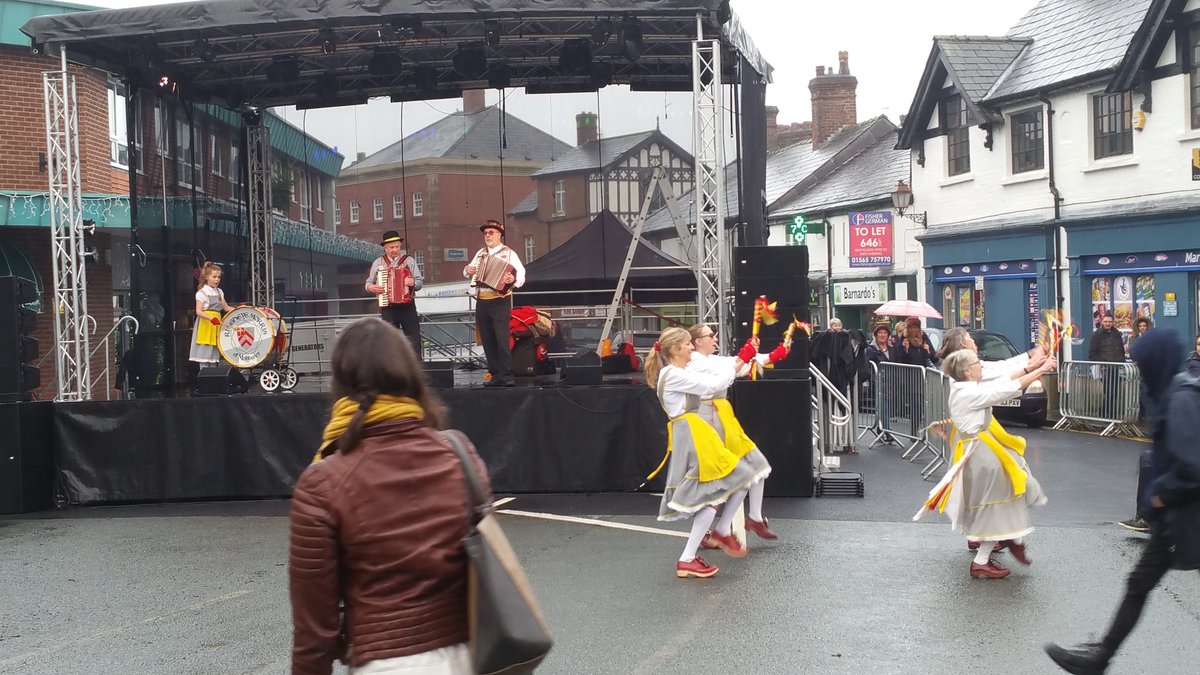 WinsMarchFest's tweet photo. Nice Christmas Market was held over the weekend at Knutsford @KnutsfordTown https://t.co/vwDQZ70XUZ