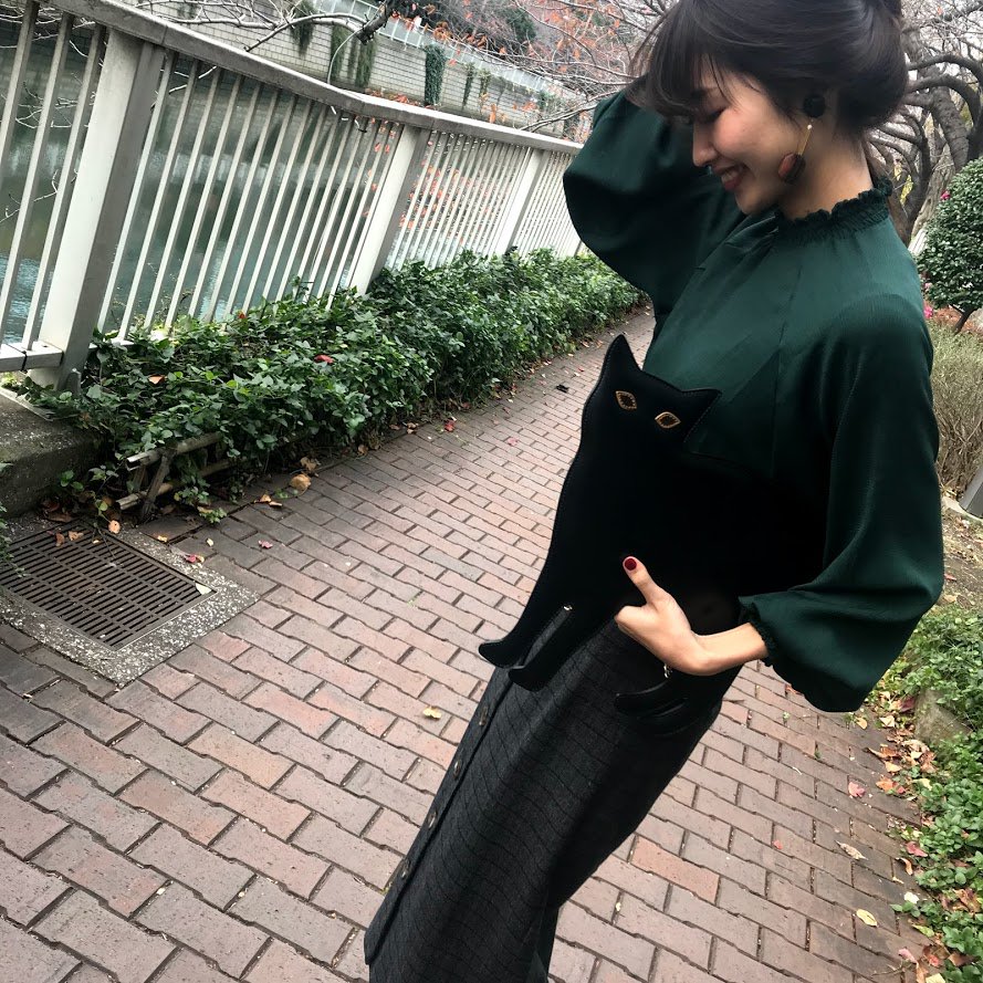 _fashionwalker_'s tweet photo. 【LocoChica】＼980円～❤️本セールスタート❤️／アラサー女性に人気急上昇🙌高コスパブランド『ロコチーカ』がセール開始で更にお得に🤗
https://t.co/FIMhrZ7uo4

インスタグラムで #Lccode にポストしてね😻
#LocoChica https://t.co/XVayh7gaWV

#ロコチーカ #プチプラ #大人コーデ https://t.co/uwenHL8Yfy