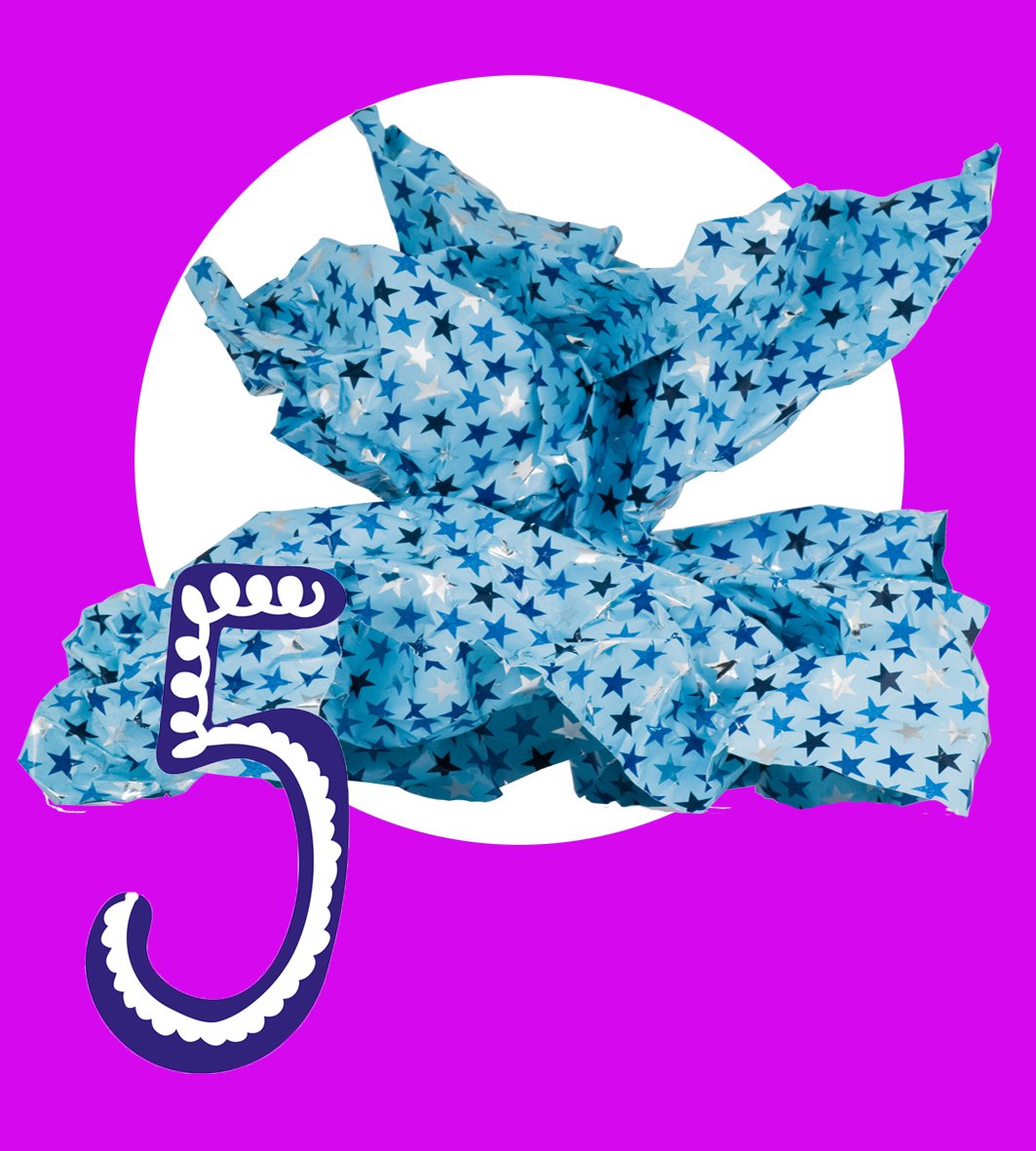 FoDDC's tweet photo. Opt for wrapping paper which can be easily recycled. Wrap which is foiled or glittered isn’t recyclable so choose paper-only wrapping - or why not consider reusable packaging such as gift bags? #RecycleGlos https://t.co/qUiCcRnk4d