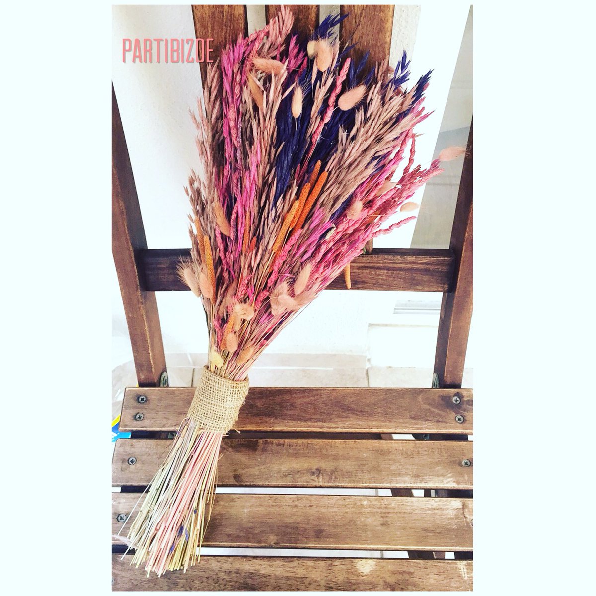 partibizde's tweet photo. Düğün Buketi @gelindugunabiye @gelinlik21 #gelinbuket #gelinçiçeği #çiçek #kuruçiçek #dugun #dugunbuketi #manisaçiçek https://t.co/e8m9Y3GbFY