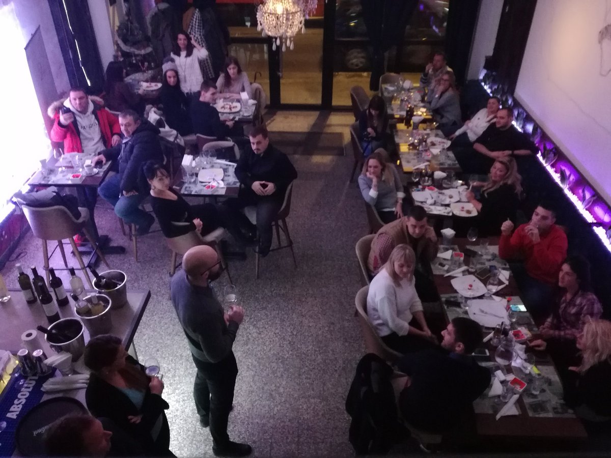 VINOIGRAD's tweet photo. Još jednom smo uživali u vinu na #mondaywinenig-u. Vidimo se sledeći ponedeljak da isprobamo nešto novo i saznamo nešto zanimljivo. Živeli!!! https://t.co/WejGrEVI0q