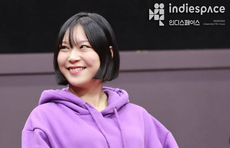 지난 11월, 이화정 씨네21 기자의 진행으로 이승원 감독, 장선, 김권후 배우와 함께한 <소통과 거짓말> 인디토크 기록입니다. ✍️ 딱딱한 외피를...