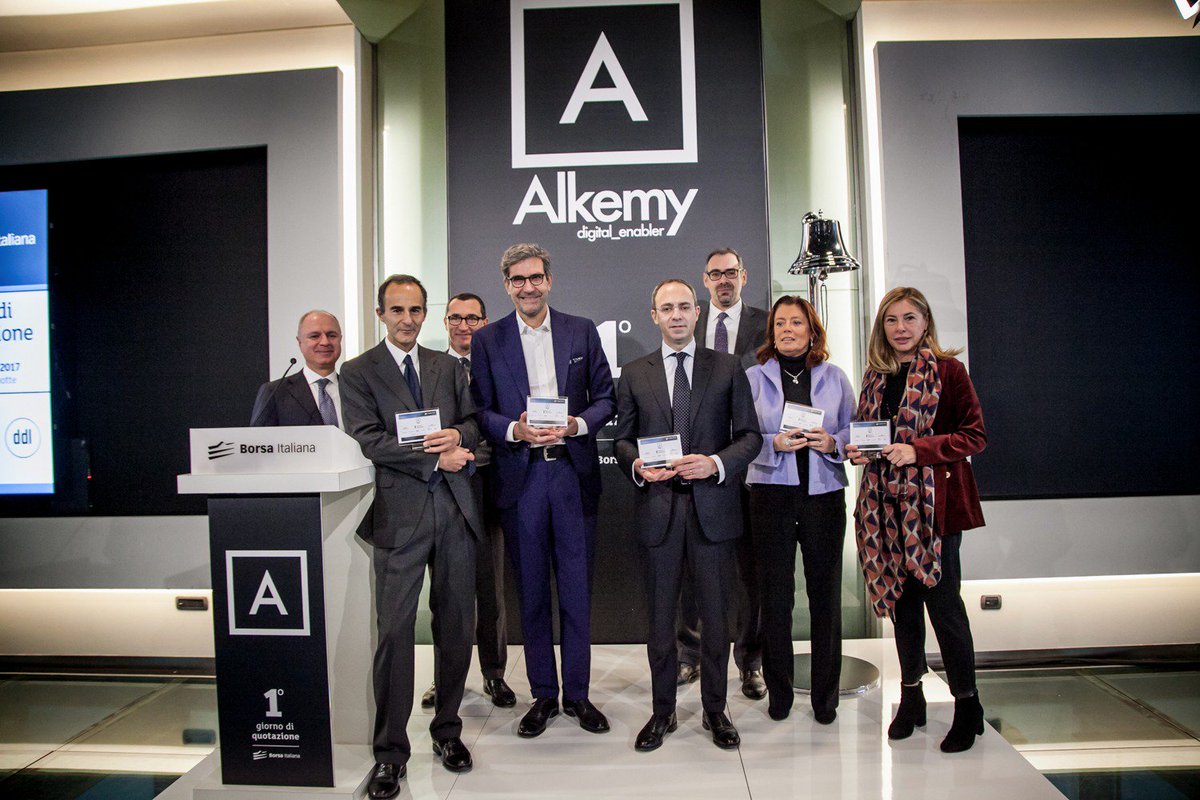 alkemy's tweet photo. Sul palco per il ritiro del #tombstone - @BorsaItalianaIT https://t.co/gk9v7rJFlE