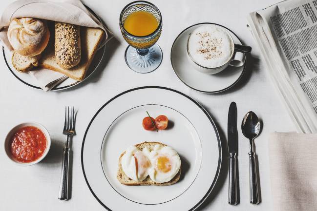 HotelUrso's tweet photo. La nueva práctica del 2018 será el #sprunch
El 1 de enero, disfrute de una mañana de #spa en #URSOSpa acompañada de un brunch de 8:00 h. a 13:00 h.
¡Empiece el año con este magnífico plan que @diarioas recomienda!
https://t.co/siQ0Jj6fPG
#PhotoBy @diarioas
#URSOHotel #Madrid https://t.co/oSJDklS202