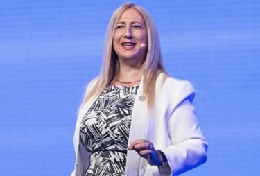 timsvmx's tweet photo. Openness, happiness and output are strongly aligned @GE_Digital SVP@deborahsherry empowers the business world #LGBTQ https://t.co/slEWHNk8hY https://t.co/qnSNtHCgdV