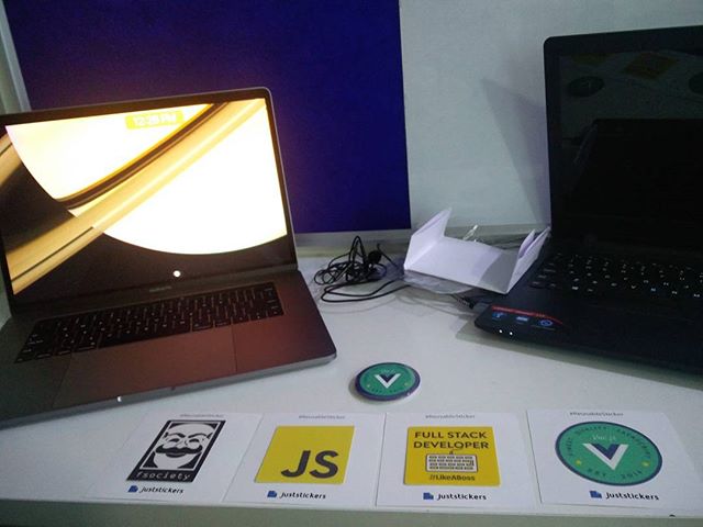 juststickersind's tweet photo. #Repost @_vinayak_k Love them stickers, @juststickersindia #ReusableStickers So proud to brag about #vuejs and #javaScript. Special love towards whoismrrobot https://t.co/xFYN6dRpJB #JustStickersIndia #mrrobot #geek #developers https://t.co/QKSTeOlMLf