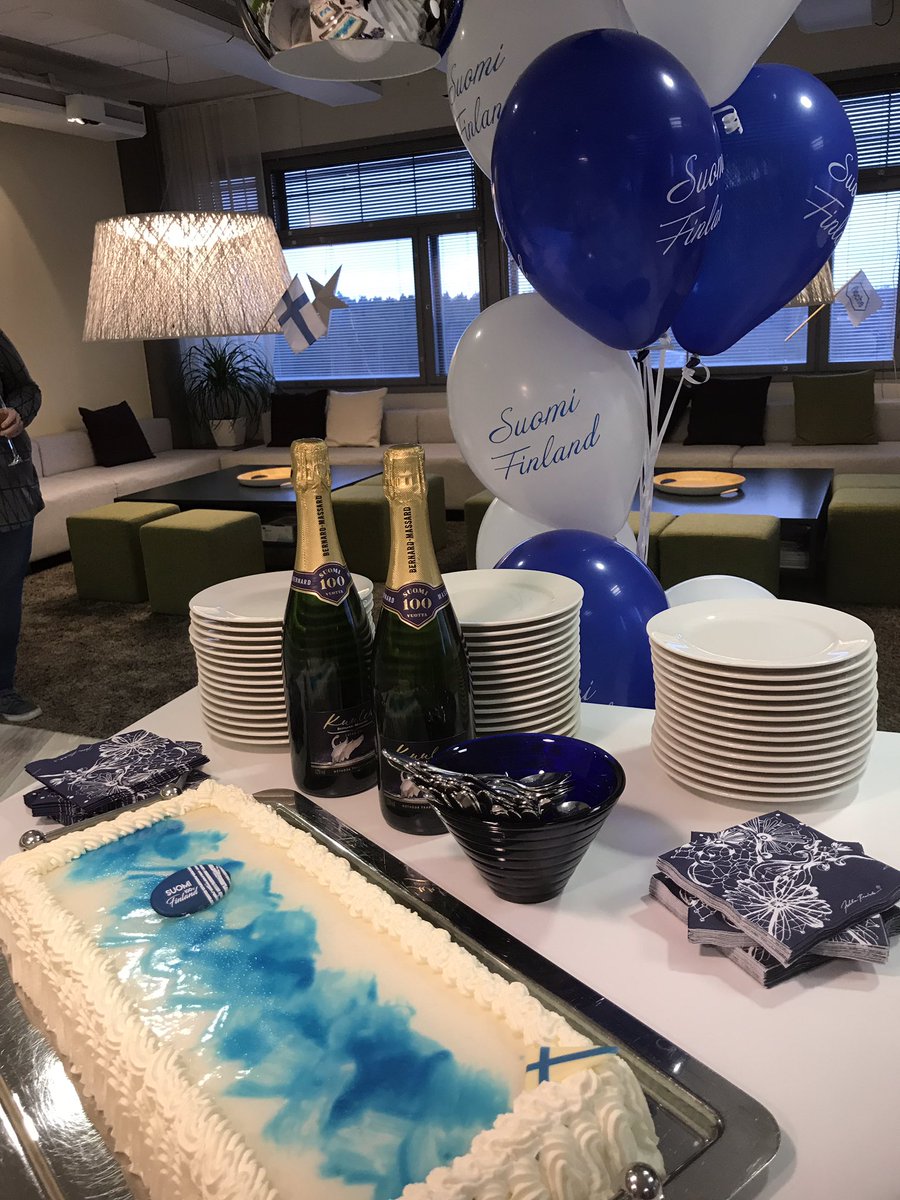 RocheFinland's tweet image. #RochePharmaFi onnittelee satavuotiasta Suomea #Suomi100 #Finland100 #itsenäisyyspäivä