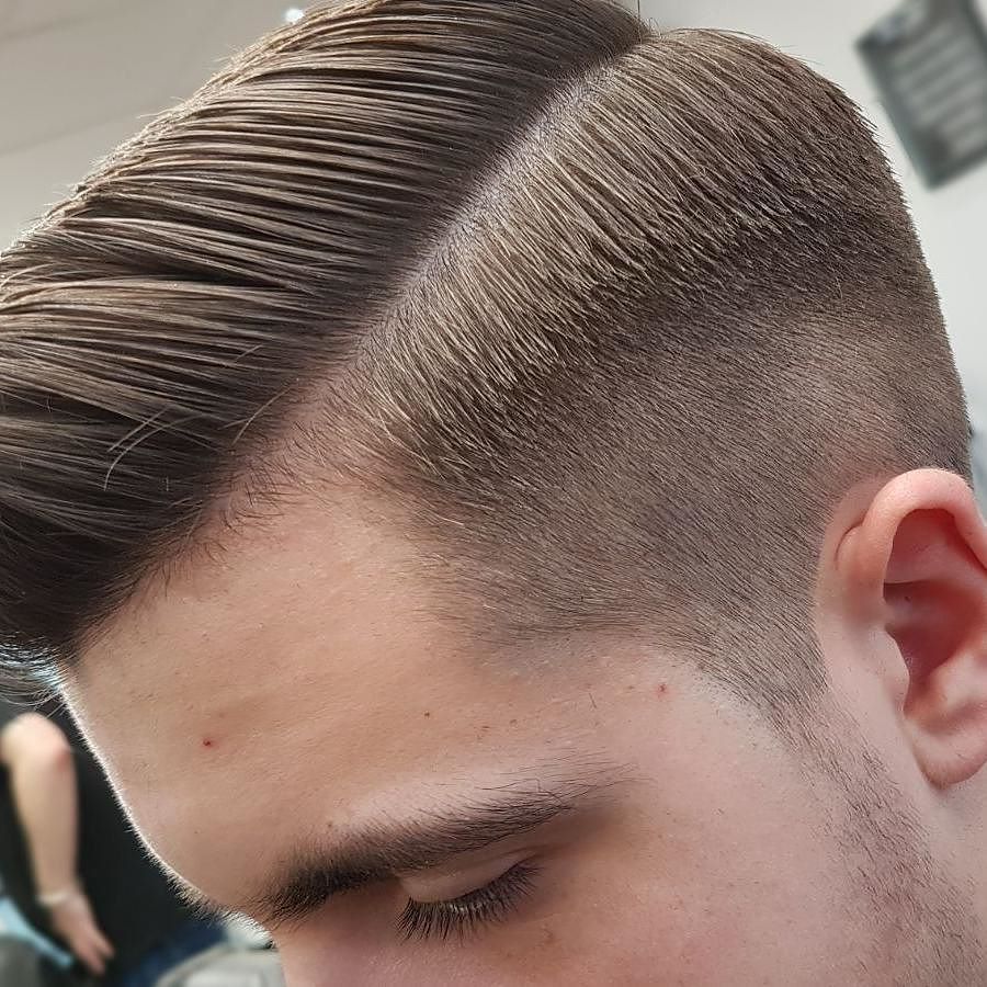 Hhbarbers Na Twitteru Ask For A Hard Part Low Number 1 With A Taper Ricardo Has Lined Up The Sides But With Natural Front Hairline Ricardo Martins The Barber Haroldhill Haroldwood Gideapark Gallowscorner Haircut Essexhair