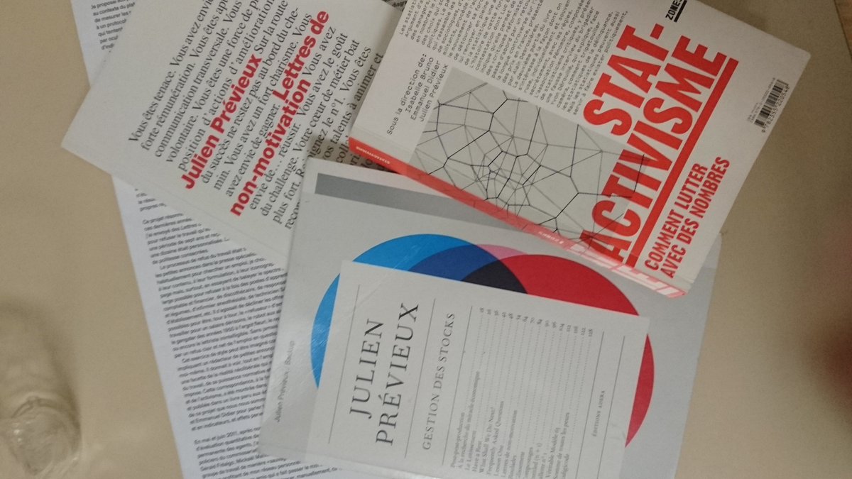 Hauteurs_UGA's tweet photo. [#WORKSHOP] Rencontre de Julien #Prévieux, étudiants de l'Ecole d'Art de #Grenoble - #YvesCitton et @J_Chevrier : réflexions &amp; échanges sur le mouvement et les gestes, en lien avec les objets du quotidien &amp; dans l'espace social du travail #statactivisme #ESAD #univgrenoblealpes https://t.co/vdNrA42j35