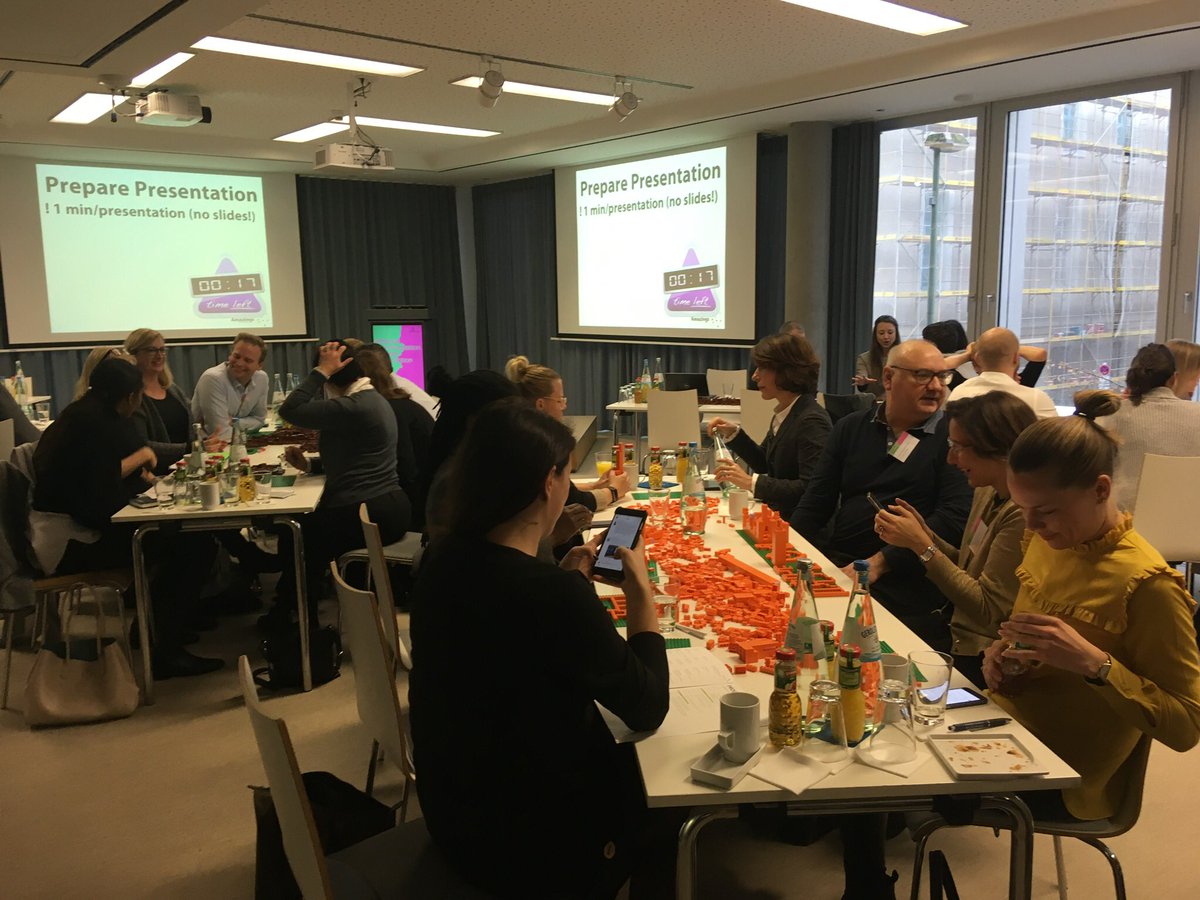 Attempting to build the perfect communicator out of Lego (!) at the Quadriga internal comms conference #internalcomms17 <a href="/QConferences/">Quadriga Conferences</a>