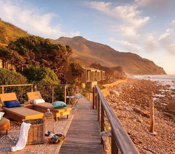 gotosouthafrica's tweet image. Cape Town, ranks among the most beautiful in the world. With its larger-than-life mountain overlooking the City Bowl, harbour, white beaches and Robben Island beyond, this is a tourist&apos;s playground. 📷@fivestaralliance #MeetSouthAfrica #TravelSouthAfrica