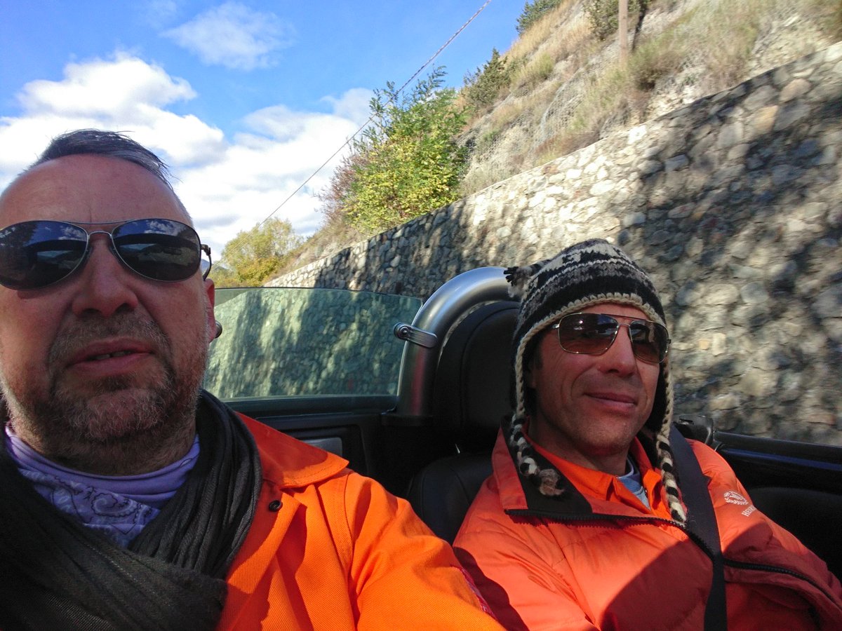 LawgisticsSales's tweet photo. @LawgisticsLegal @DavidOfIreland @thealso Awww man love these cars. So much fun #bangersbuddies #b4b16 #b4b17 #goodtimes #greatcompany #myshortboss #bestmate https://t.co/5AEiW9zExk
